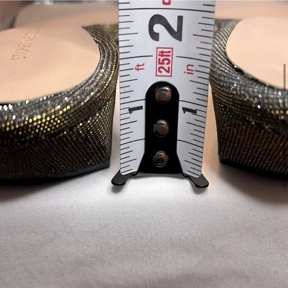 Stuart Weitzman Devlin Mules - Picture 6 of 7